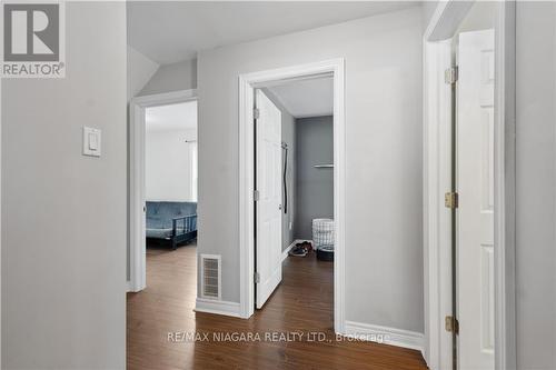 46 Doncaster Boulevard, St. Catharines, ON - Indoor Photo Showing Other Room