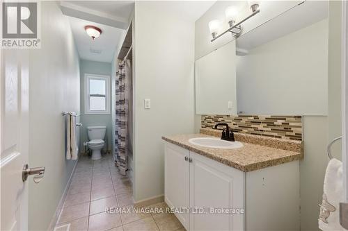 46 Doncaster Boulevard, St. Catharines, ON - Indoor Photo Showing Bathroom