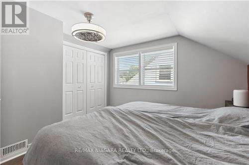 46 Doncaster Boulevard, St. Catharines, ON - Indoor Photo Showing Bedroom