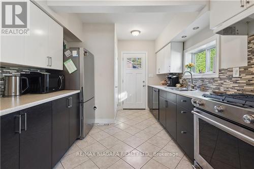 46 Doncaster Boulevard, St. Catharines, ON - Indoor Photo Showing Kitchen With Double Sink