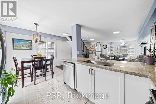 91 Mayland Trail, Hamilton (Stoney Creek), ON - Indoor Photo Showing Kitchen