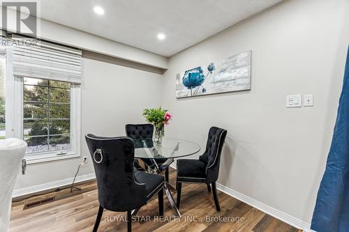 34 Devere Drive, Guelph, ON - Indoor Photo Showing Dining Room