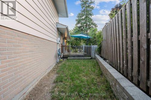 34 Devere Drive, Guelph, ON - Outdoor With Exterior