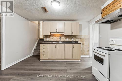 34 Devere Drive, Guelph, ON - Indoor Photo Showing Kitchen With Double Sink