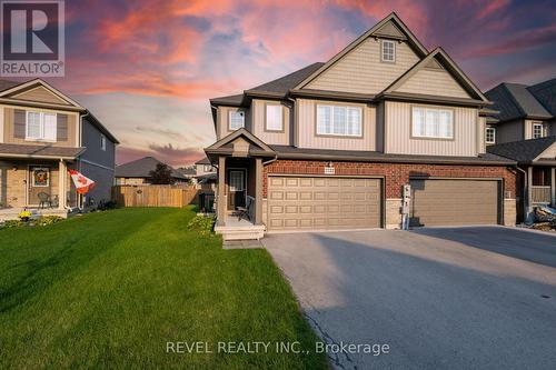 7732 Shaw Street, Niagara Falls, ON - Outdoor With Facade