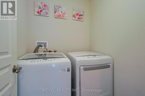 7732 Shaw Street, Niagara Falls, ON - Indoor Photo Showing Laundry Room