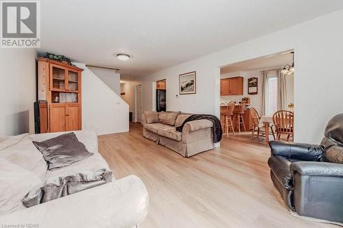 53 Thompson Drive, Guelph, ON - Indoor Photo Showing Living Room