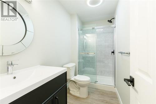 215 Trudeau Drive Unit# 69, Sarnia, ON - Indoor Photo Showing Bathroom