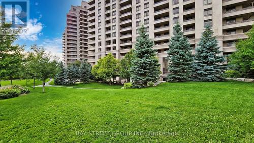 915 - 9245 Jane Street, Vaughan, ON - Outdoor With Facade