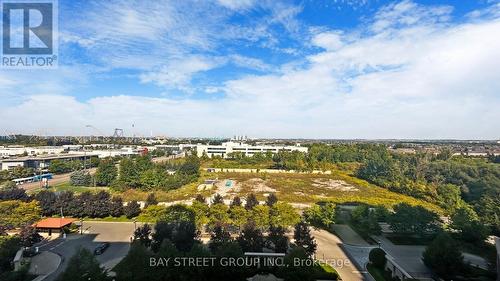 915 - 9245 Jane Street, Vaughan, ON - Outdoor With View