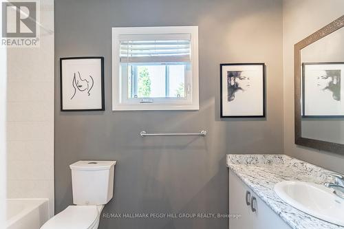 34 Ward Drive, Barrie, ON - Indoor Photo Showing Bathroom