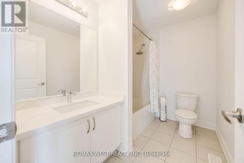 Upper - 2 Augustus Terrace, Toronto (Islington-City Centre West), ON - Indoor Photo Showing Bathroom