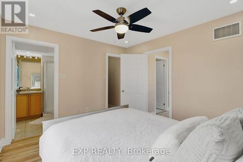 1 - 3010 Erin Centre Boulevard, Mississauga, ON - Indoor Photo Showing Bedroom