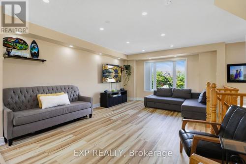 1 - 3010 Erin Centre Boulevard, Mississauga, ON - Indoor Photo Showing Living Room