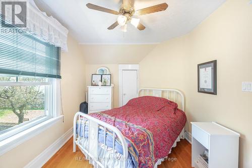 61 Rosedale Avenue W, Brampton, ON - Indoor Photo Showing Bedroom