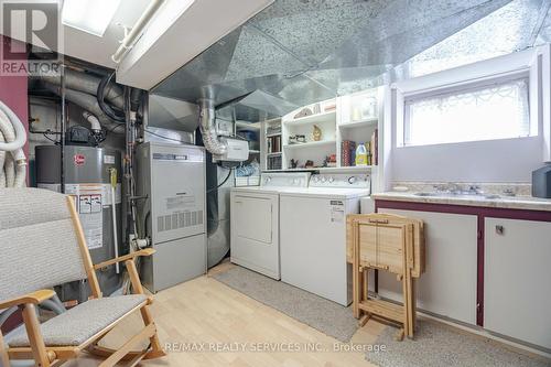 61 Rosedale Avenue W, Brampton, ON - Indoor Photo Showing Laundry Room