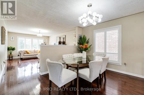 2518 Carberry Way, Oakville (West Oak Trails), ON - Indoor Photo Showing Dining Room