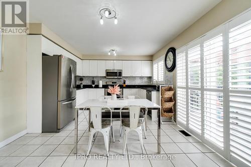 2518 Carberry Way, Oakville (West Oak Trails), ON - Indoor Photo Showing Dining Room