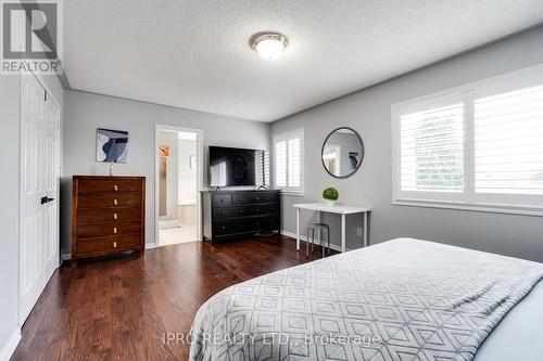 2518 Carberry Way, Oakville, ON - Indoor Photo Showing Bedroom