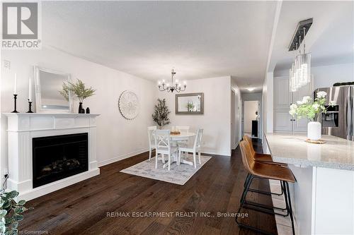 22 Garden Crescent, Hamilton (Burkholme), ON - Indoor Photo Showing Living Room With Fireplace