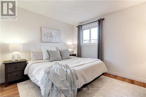 22 Garden Crescent, Hamilton (Burkholme), ON - Indoor Photo Showing Bedroom