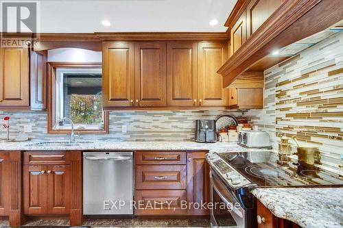 59 Windham 11 Road, Norfolk, ON - Indoor Photo Showing Kitchen