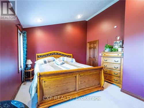 59 Windham 11 Road, Norfolk, ON - Indoor Photo Showing Bedroom