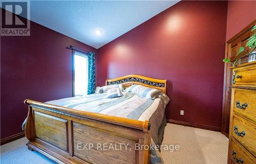 59 Windham 11 Road, Norfolk, ON - Indoor Photo Showing Bedroom