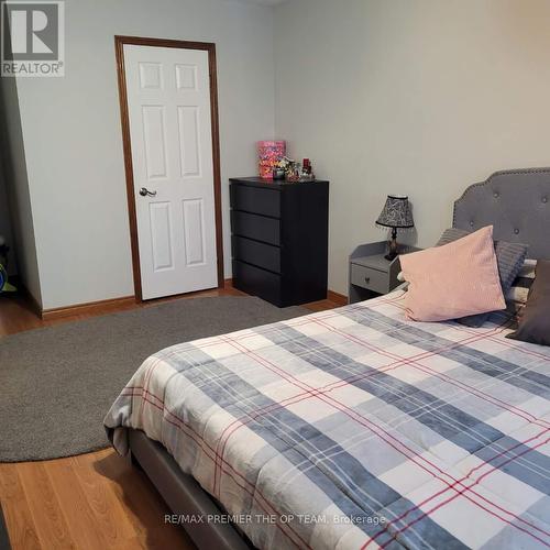 3 - 255 Mount Albion Road, Hamilton, ON - Indoor Photo Showing Bedroom