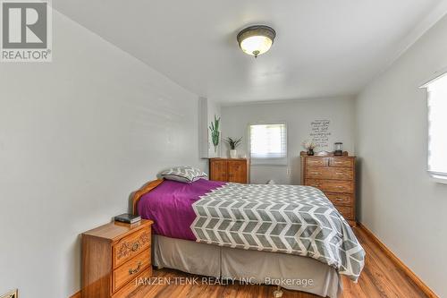 800 1St Concession Rd Enr Road, Norfolk (Fairground), ON - Indoor Photo Showing Bedroom