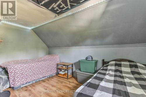 800 1St Concession Rd Enr Road, Norfolk (Fairground), ON - Indoor Photo Showing Bedroom