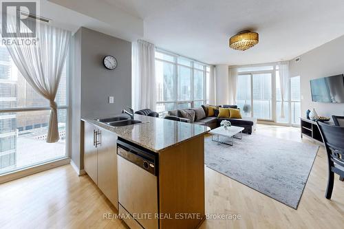 2208 - 65 Bremner Boulevard, Toronto (Waterfront Communities), ON - Indoor Photo Showing Kitchen With Double Sink