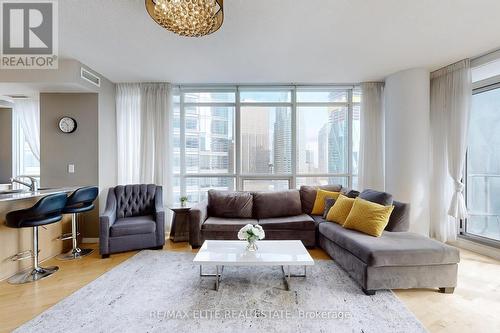 2208 - 65 Bremner Boulevard, Toronto, ON - Indoor Photo Showing Living Room