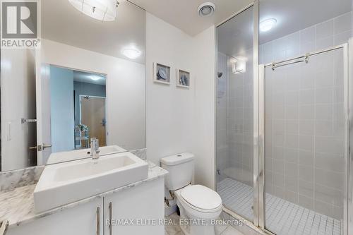 2208 - 65 Bremner Boulevard, Toronto, ON - Indoor Photo Showing Bathroom