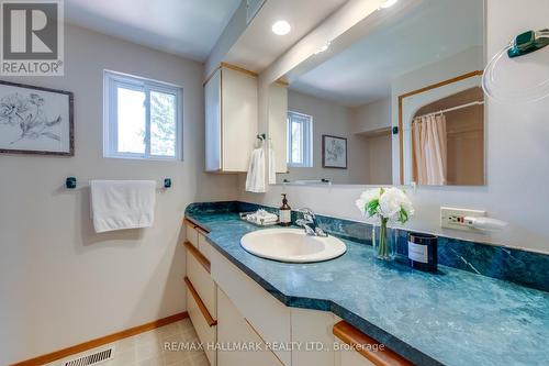 30 Schubert Drive, Toronto (Guildwood), ON - Indoor Photo Showing Bathroom