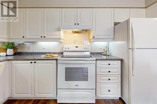 521 - 7373 Martin Grove Road, Vaughan (Vaughan Grove), ON - Indoor Photo Showing Kitchen