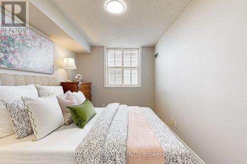 521 - 7373 Martin Grove Road, Vaughan (Vaughan Grove), ON - Indoor Photo Showing Bedroom