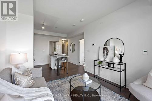 524 - 10 Rouge Valley Drive, Markham, ON - Indoor Photo Showing Living Room