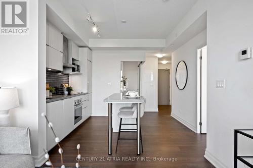 524 - 10 Rouge Valley Drive, Markham, ON - Indoor Photo Showing Kitchen