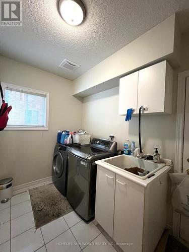 37 Brookwood Drive, Richmond Hill, ON - Indoor Photo Showing Laundry Room