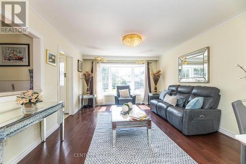 30 Stainforth Drive, Toronto, ON - Indoor Photo Showing Living Room