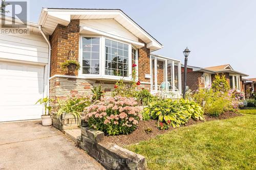 30 Stainforth Drive, Toronto (Agincourt South-Malvern West), ON - Outdoor