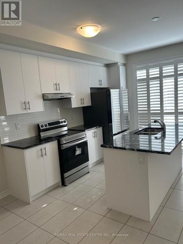 7 Capton Street, Brantford, ON - Indoor Photo Showing Kitchen