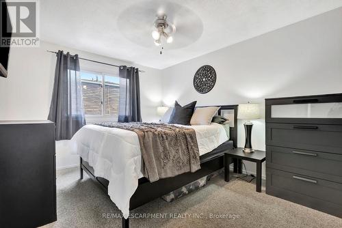 9 - 9 Beryl Street, Hamilton, ON - Indoor Photo Showing Bedroom