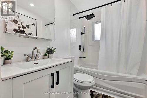 9 - 9 Beryl Street, Hamilton, ON - Indoor Photo Showing Bathroom