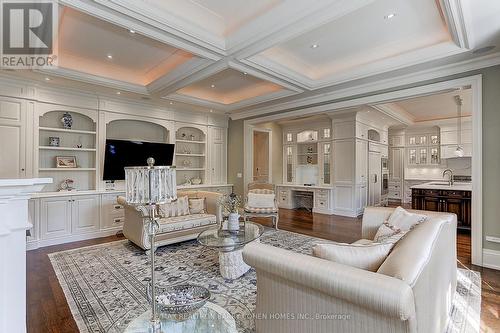 17 Blyth Hill Road, Toronto (Bridle Path-Sunnybrook-York Mills), ON - Indoor Photo Showing Living Room