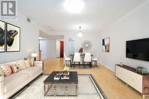 706 - 263 Wellington Street W, Toronto (Waterfront Communities), ON - Indoor Photo Showing Living Room