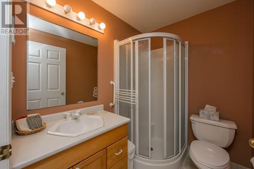 3751 James Court, Prince George, BC - Indoor Photo Showing Bathroom