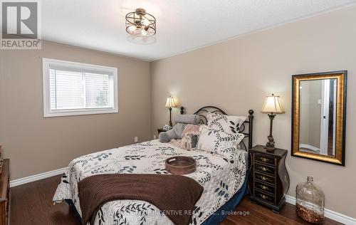 10 Saxon Road, Barrie, ON - Indoor Photo Showing Bedroom