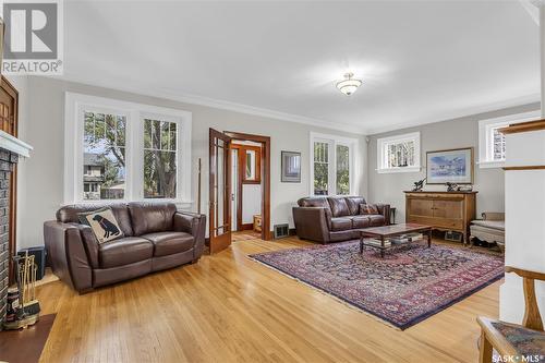 1032 University Drive, Saskatoon, SK - Indoor Photo Showing Living Room